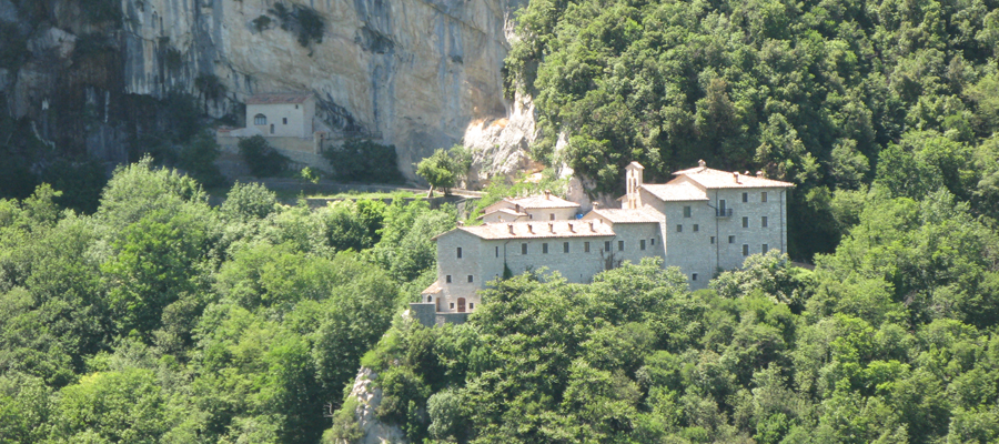 Monte Cucco Sentiero 229 - immagine 4 (Eremo di San Girolamo)